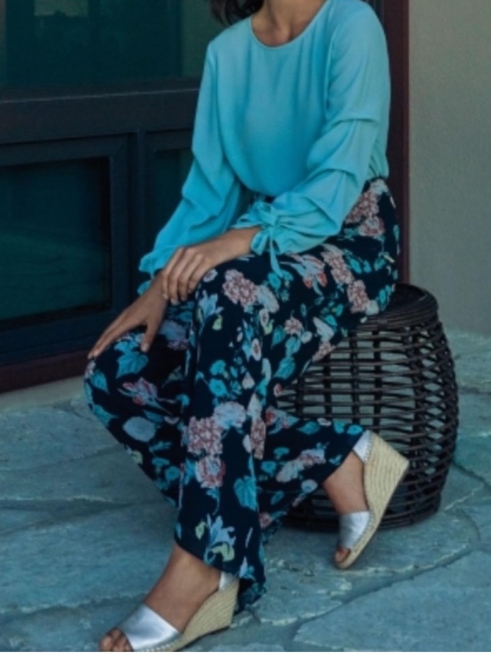 Vince Camuto Black Wide-Leg Floral Palazzo Pants - Picture 2 of 5